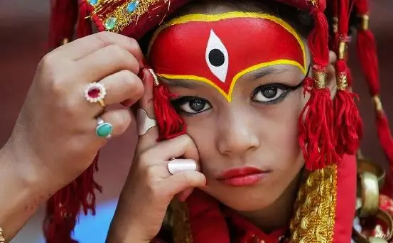 Nepal’s “living goddess” is living a miserable life, being discriminated against and even unwilling to marry