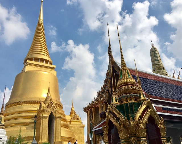 The “Blood and tears history” of Thailand’s ladyboys reveals the real life behind the ladyboys